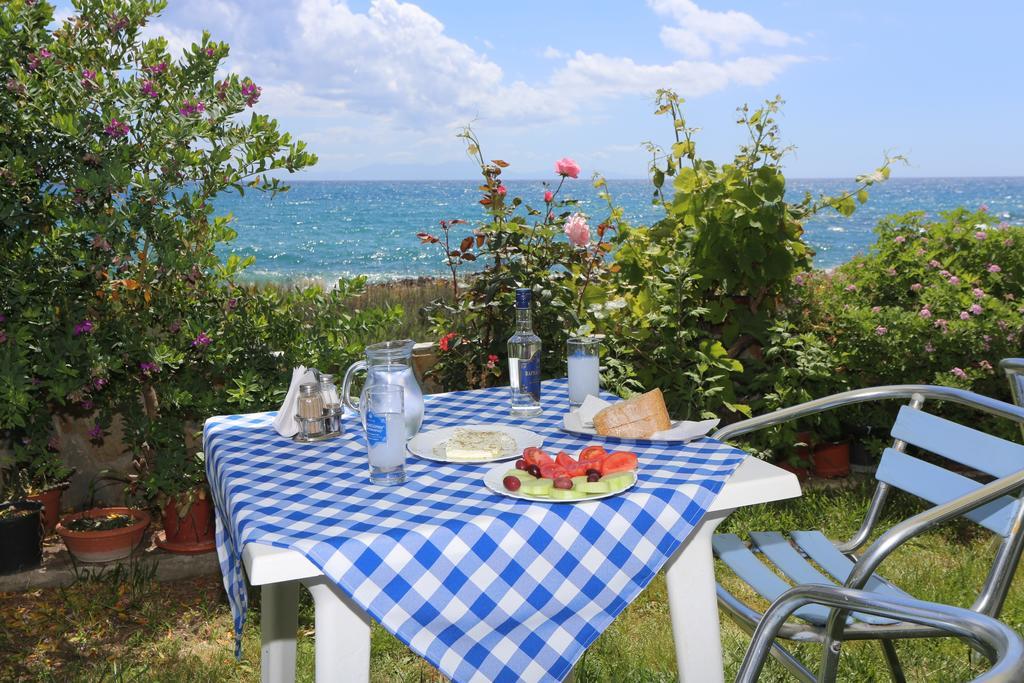 Akrogiali Hotel Plomari Екстер'єр фото