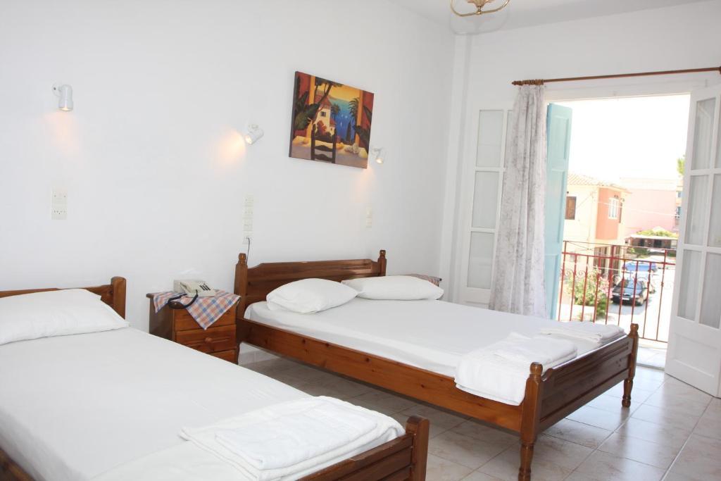 Akrogiali Hotel Plomari Екстер'єр фото